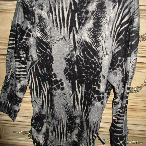 Animal Print - Picture 3 of 5